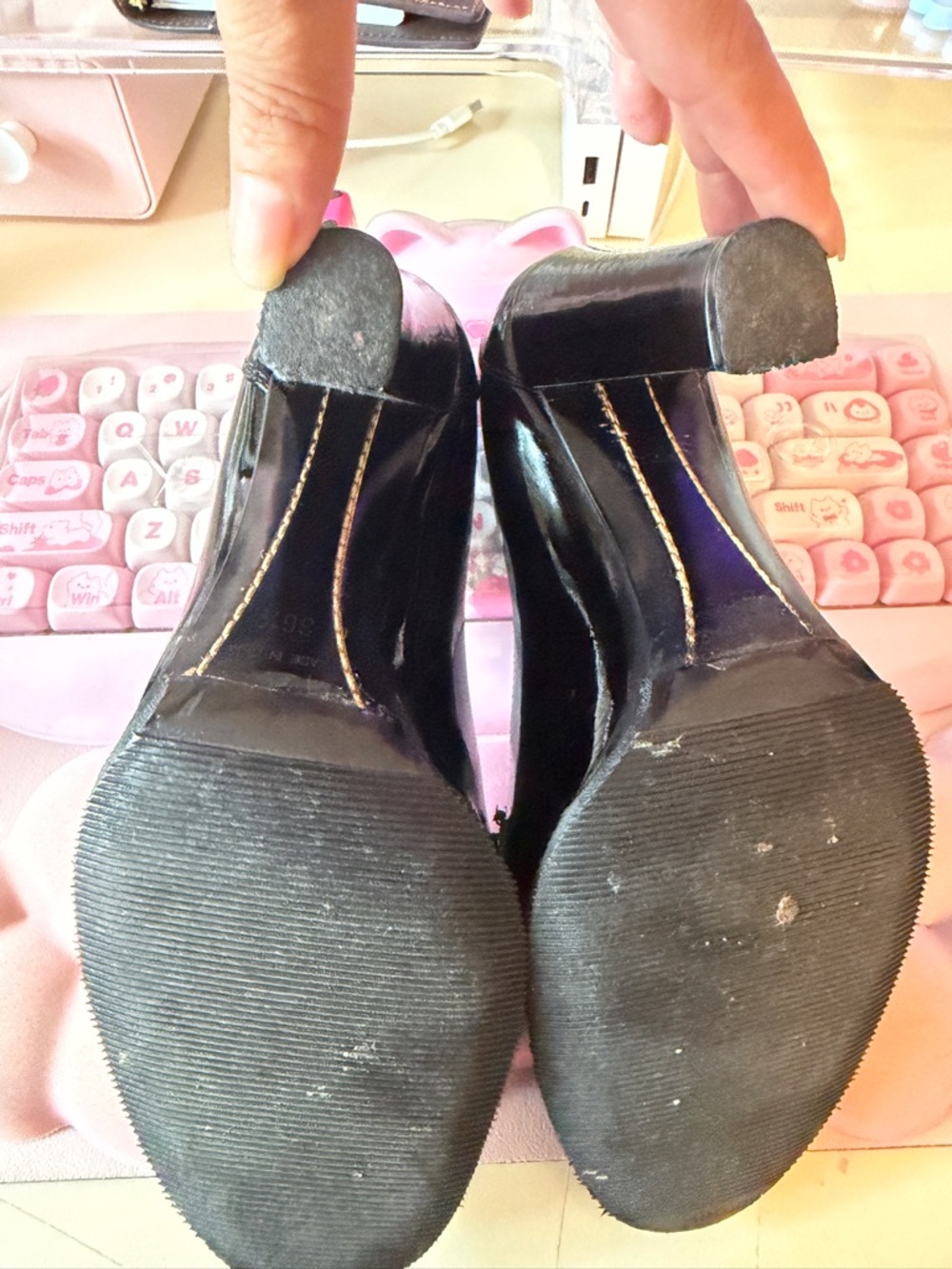 Dior Black Patent Leather Pumps with Silver Horsebit - Picture 5 of 5